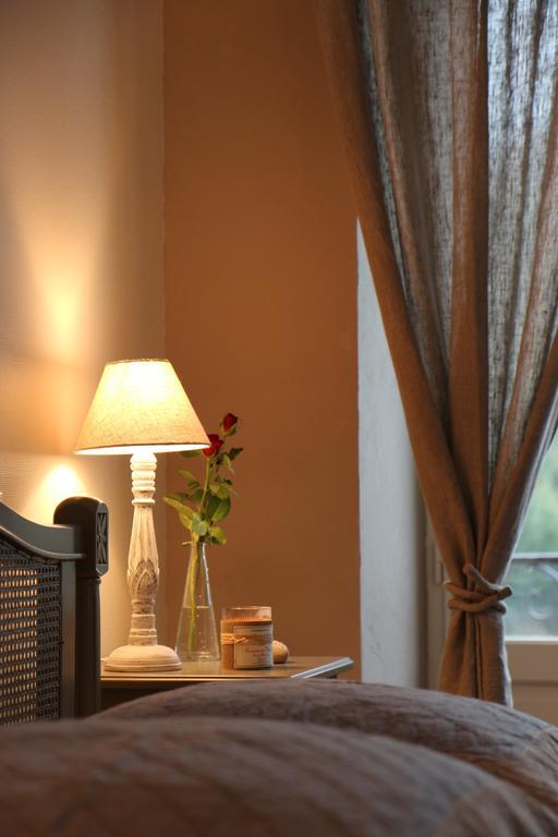 Chambres D'Hotes Du Presbytere La Bastide-l'Eveque Ngoại thất bức ảnh