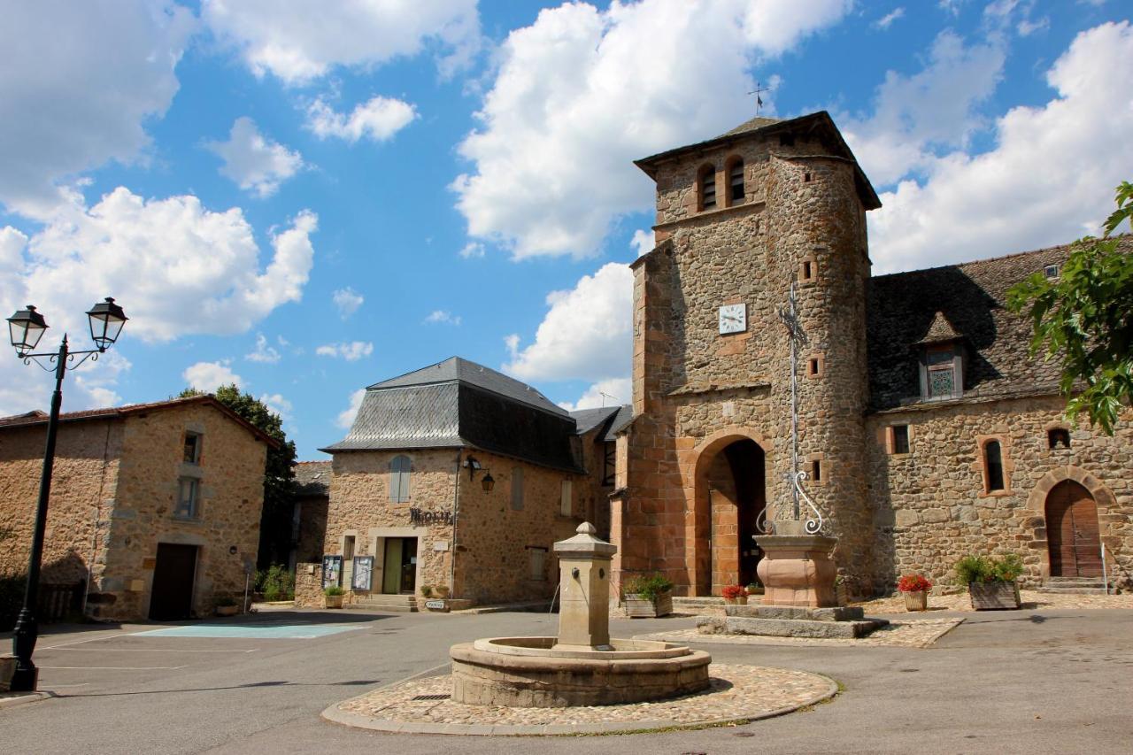 Chambres D'Hotes Du Presbytere La Bastide-l'Eveque Ngoại thất bức ảnh